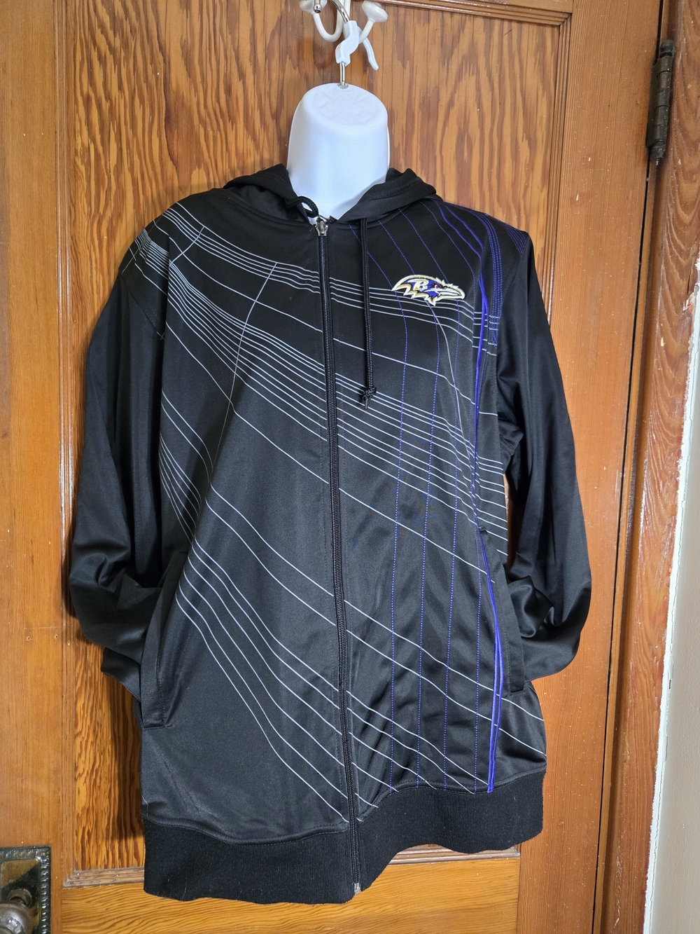 Baltimore Ravens Black Zip-Up Hoodie with Diagonal Stripe Detail, XL